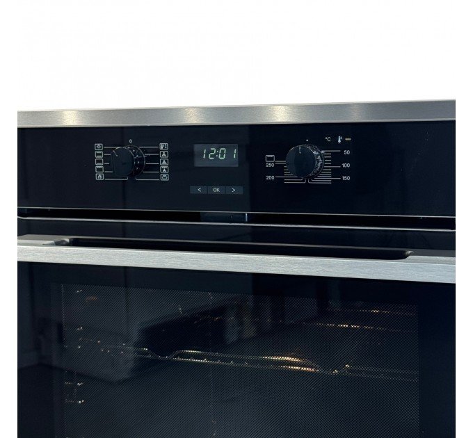 Духова шафа H 2561 BP CleanSteel