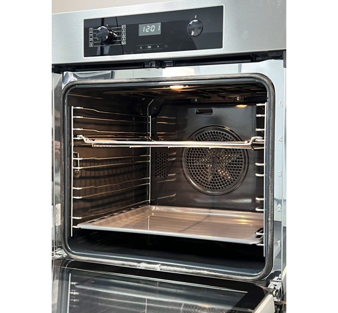Духова шафа H 2265-1BP CleanSteel