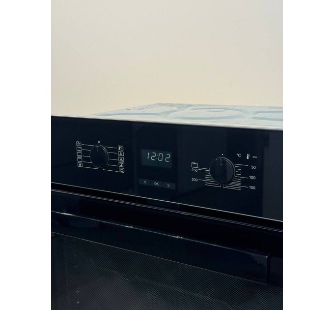 Духова шафа H 2666 BP Black Obsidian