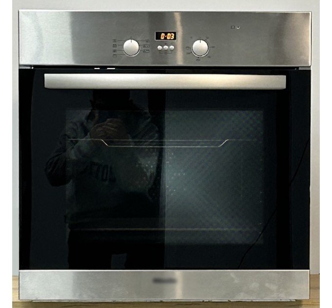 Духова шафа H 4110 B CleanSteel