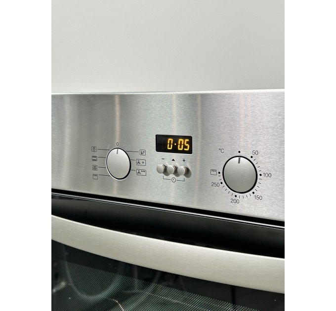 Духова шафа H 4110 B CleanSteel