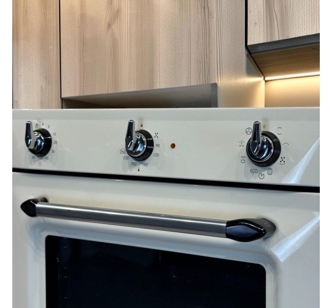 Духова шафа SMEG SF 6905 P1