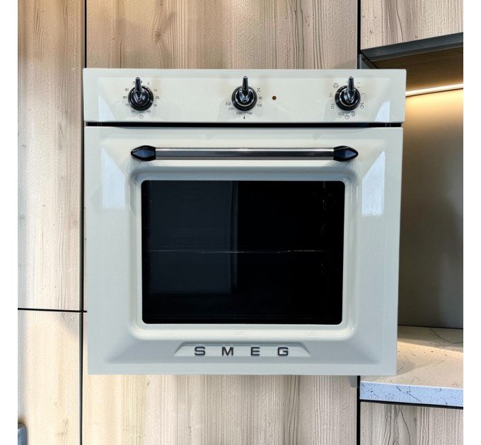 Духова шафа SMEG SF 6905 P1
