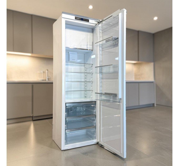 Вбудований холодильник K 7744 E