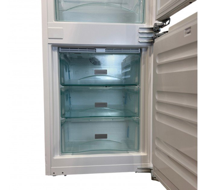 Вбудований холодильник KDN 37232 iD