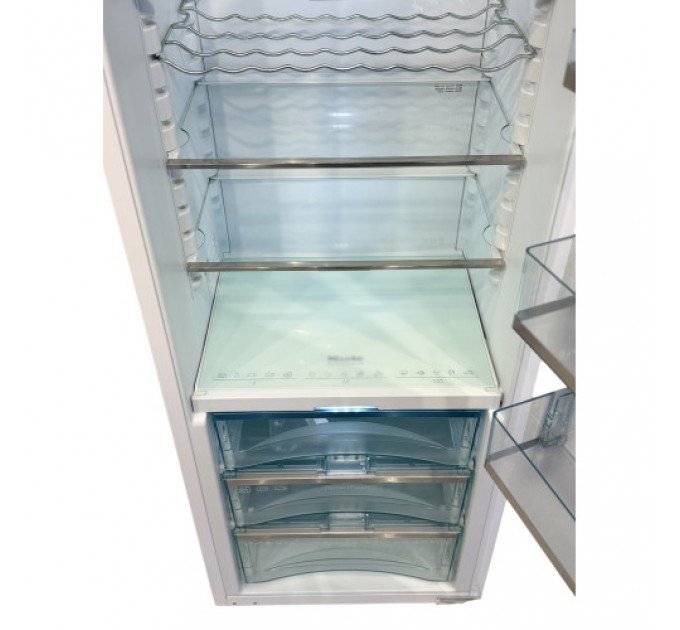 Вбудований холодильник K 37683 iDF