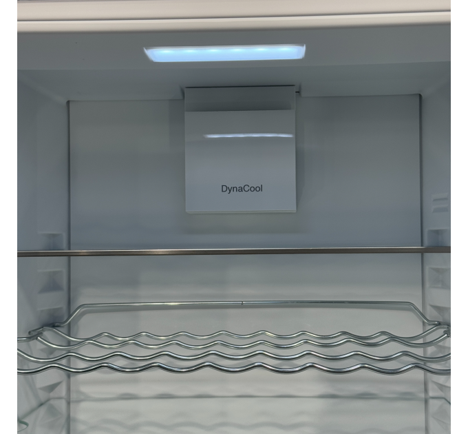 Вбудований холодильник KFN 7744 E