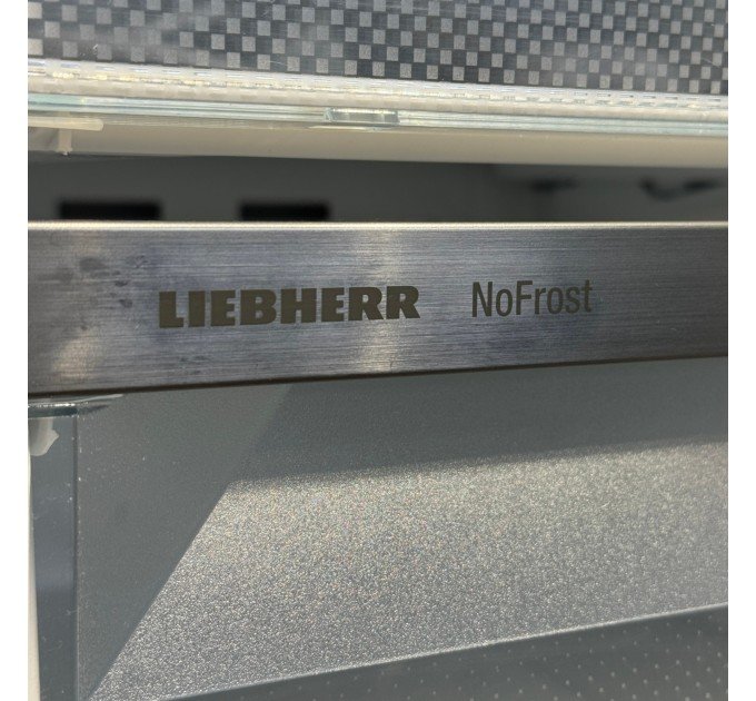 Морозильна камера LIEBHERR SFNsfd 5247