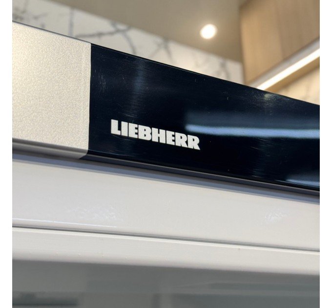Холодильник Liebherr CNsfd 5743