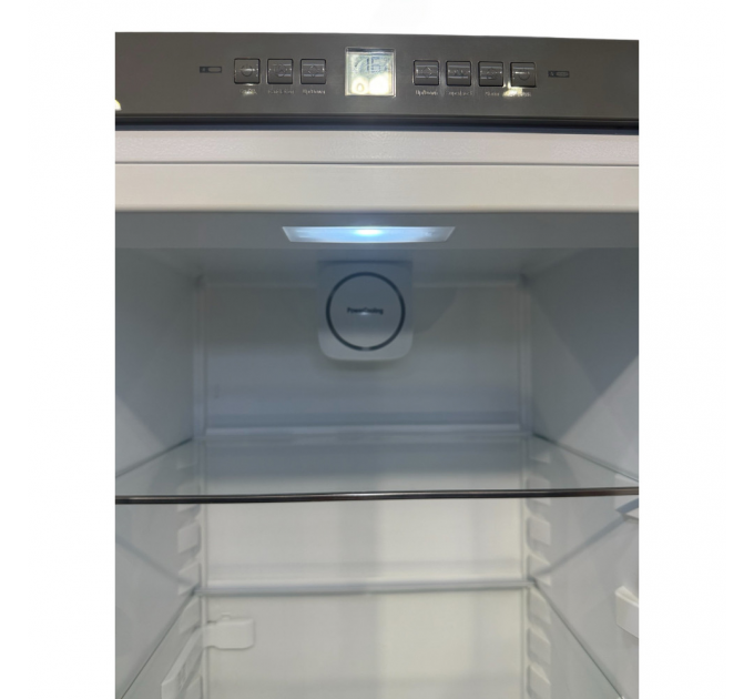 Холодильник Liebherr CNst 4813