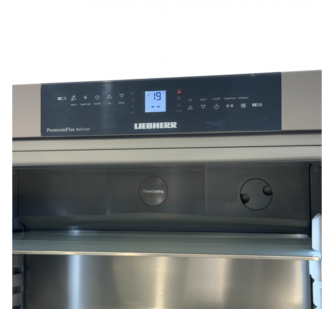Вбудований холодильник Liebherr ECBN 7870