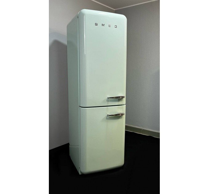 Двокамерний холодильник SMEG FAB 32 LPG5