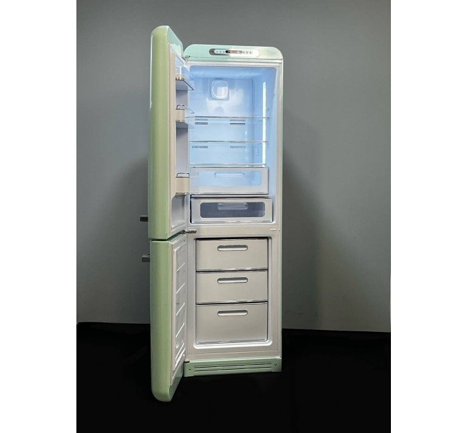 Двокамерний холодильник SMEG FAB 32 LPG5