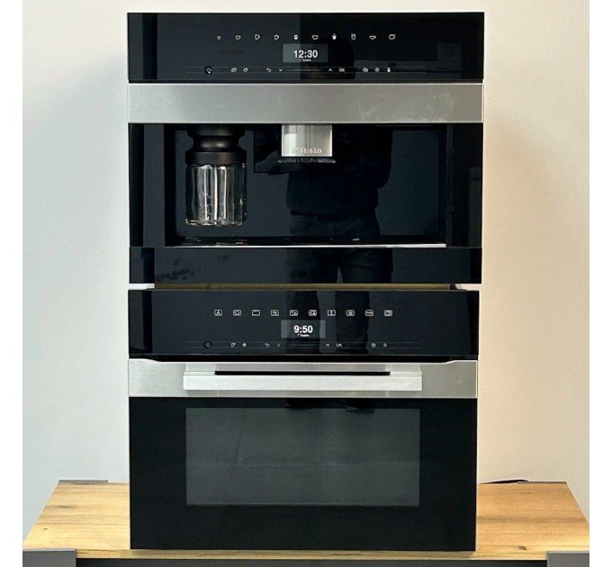 Комплект духова шафа з НВЧ H 7440 BM та кавомашина CVA 7445 CleanSteel