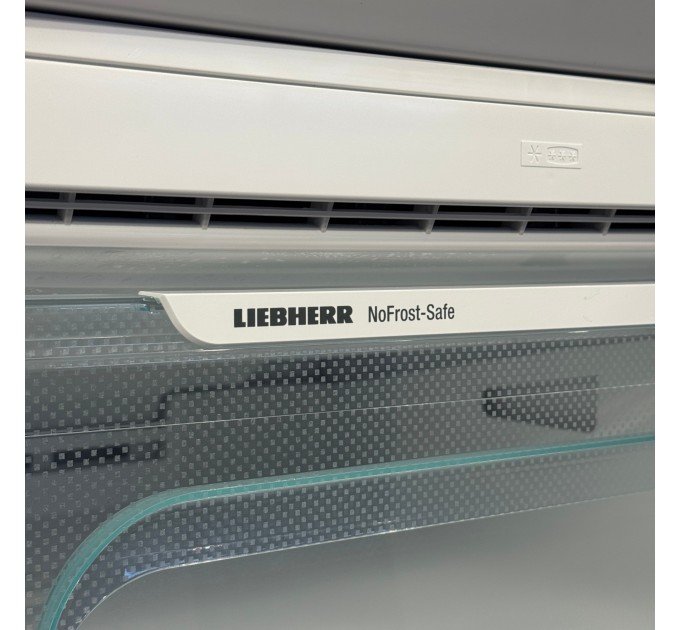 Морозильна камера Liebherr GN 4635