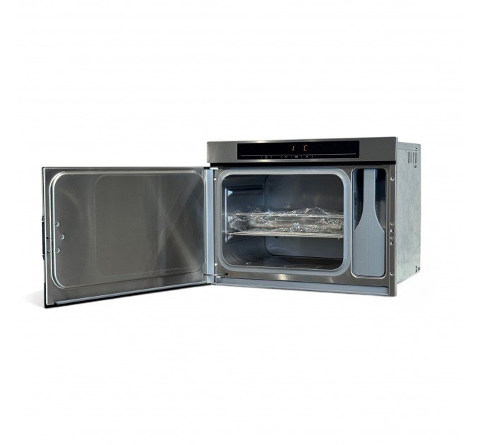 Комбінована парова шафа з духовою DGC 6805 CleanSteel