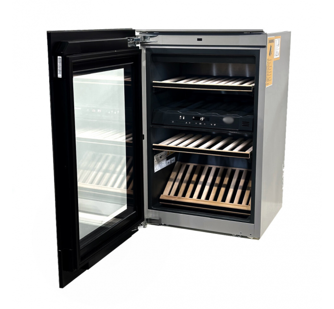 Винна шафа під забудову KWT 6422 iG