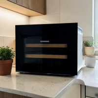 Винна шафа під забудову БУ Liebherr WKEgb 582