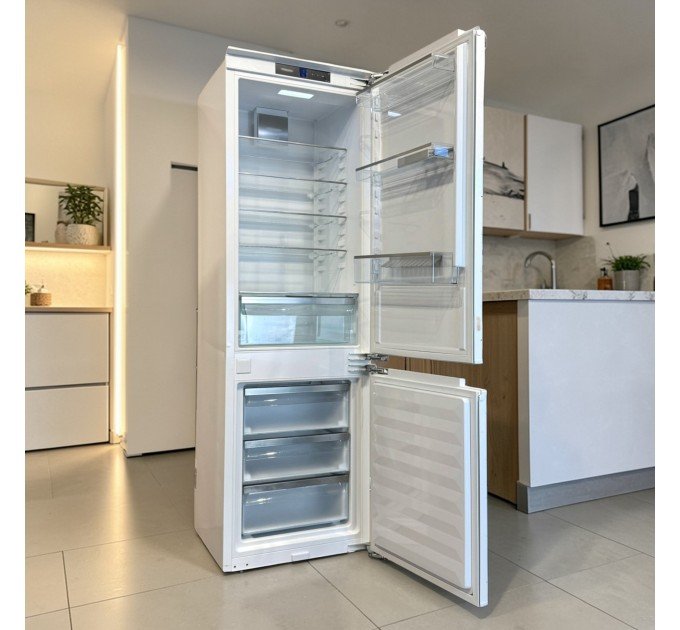 Вбудований холодильник KFN 7734 D