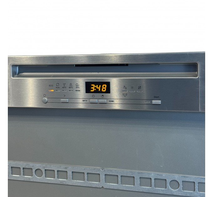 Посудомийна машина G 5223 SCU