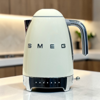 Чайник SMEG KLF04CREU (Бежевий) БУ