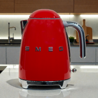Чайник SMEG KLF03RDEU (Червоний) БУ